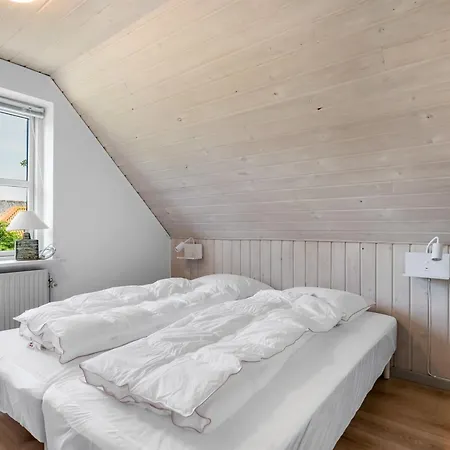 Ulv - From The Sea By Interhome Hadsund